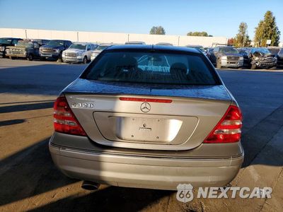 Zdjęcie 6 z 12 samochodu: 2005 MERCEDES-BENZ C 320 VIN:WDBRF64JX5F603732 - miniatura