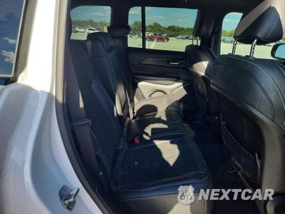 Zdjęcie 10 z 12 samochodu: 2023 JEEP GRAND CHEROKEE LAREDO VIN:1C4RJHAG6PC544042 - miniatura