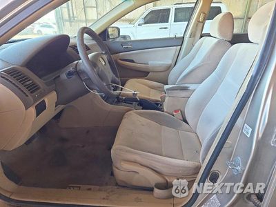 Zdjęcie 7 z 12 samochodu: 2003 HONDA ACCORD LX VIN:JHMCM56373C021235 - miniatura