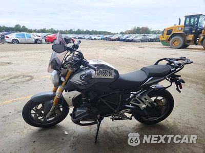 Trzecie zdjęcie samochodu z tyłu: 2022 BMW R 1250 R VIN:WB10J7304N6F65406 - miniatura