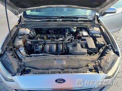 Zdjęcie 11 z 12 samochodu: 2017 FORD FUSION S VIN:3FA6P0G75HR274014 - miniatura
