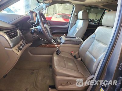 Zdjęcie 7 z 14 samochodu: 2016 CHEVROLET SUBURBAN K1500 LTZ VIN:1GNSKJKC1GR356809 - miniatura