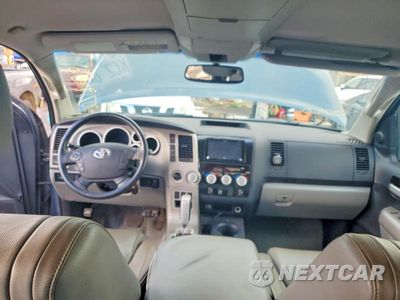 Zdjęcie 8 z 12 samochodu: 2007 TOYOTA TUNDRA LIMITED VIN:5TFBV58107X019640 - miniatura