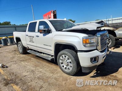 Czwarte zdjęcie samochodu z boku: 2019 GMC SIERRA K2500 DENALI VIN:1GT12SEY1KF220577 - miniatura