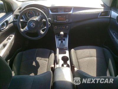 Zdjęcie 8 z 12 samochodu: 2018 NISSAN SENTRA S VIN:3N1AB7AP8JY331065 - miniatura