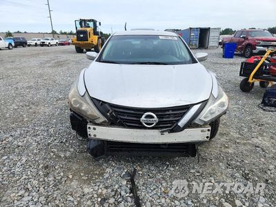 Piąte zdjęcie samochodu w środku: 2017 NISSAN ALTIMA 2.5 S VIN:1N4AL3AP8HC237313 - miniatura