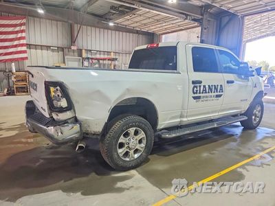 Trzecie zdjęcie samochodu z tyłu: 2025 RAM 2500 VIN:3C63R5DL2SG544459 - miniatura