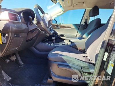 Zdjęcie 7 z 13 samochodu: 2018 KIA SORENTO L VIN:5XYPG4A39JG430793 - miniatura