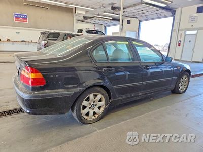 Trzecie zdjęcie samochodu z tyłu: 2003 BMW 325 I VIN:WBAET37433NH04241 - miniatura