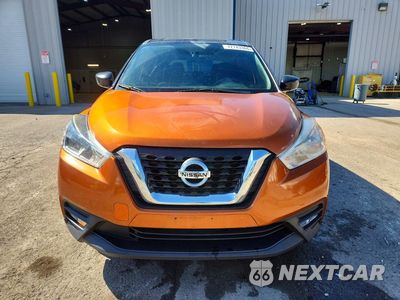 Piąte zdjęcie samochodu w środku: 2019 NISSAN KICKS S VIN:3N1CP5CU7KL515428 - miniatura