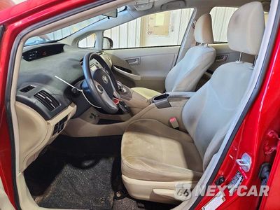 Zdjęcie 7 z 12 samochodu: 2013 TOYOTA PRIUS THREE VIN:JTDKN3DU0D1616001 - miniatura