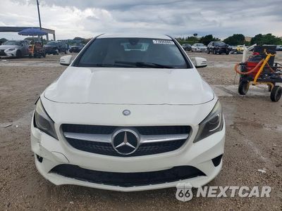 Piąte zdjęcie samochodu w środku: 2015 MERCEDES-BENZ CLA 250 VIN:WDDSJ4EB6FN168170 - miniatura