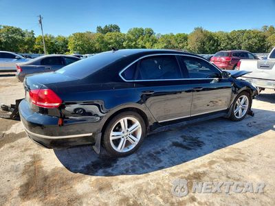 Trzecie zdjęcie samochodu z tyłu: 2014 VOLKSWAGEN PASSAT SEL VIN:1VWCN7A34EC098131 - miniatura