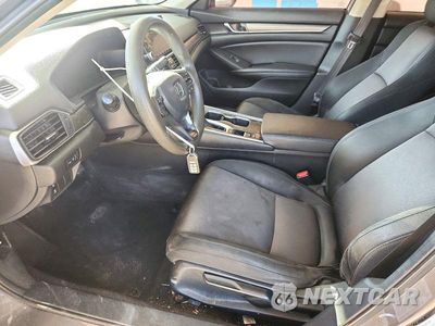 Zdjęcie 7 z 13 samochodu: 2020 HONDA ACCORD LX VIN:1HGCV1F13LA126051 - miniatura