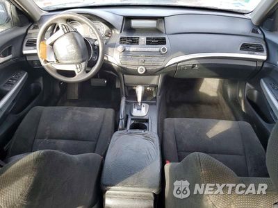 Zdjęcie 8 z 12 samochodu: 2010 HONDA ACCORD EX VIN:1HGCP2F77AA168191 - miniatura