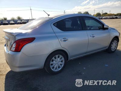 Trzecie zdjęcie samochodu z tyłu: 2017 NISSAN VERSA 1.6 SV VIN:3N1CN7AP9HK438669 - miniatura