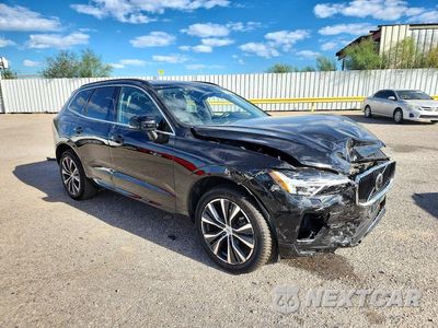 Czwarte zdjęcie samochodu z boku: 2022 VOLVO XC60 B5 MOMENTUM VIN:YV4L12RK6N1987230 - miniatura