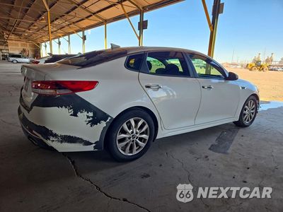 Trzecie zdjęcie samochodu z tyłu: 2016 KIA OPTIMA LX VIN:5XXGT4L31GG014095 - miniatura