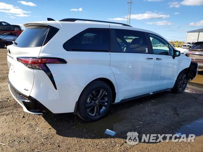 Trzecie zdjęcie samochodu z tyłu: 2026 TOYOTA SIENNA XSE VIN:5TDXSKFC0TS278467 - miniatura