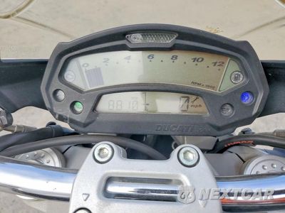 Zdjęcie 7 z 9 samochodu: 2009 DUCATI MONSTER 696 VIN:ZDM1RADNX9B010921 - miniatura