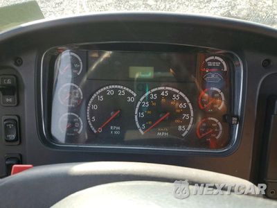 Zdjęcie 9 z 14 samochodu: 2012 FREIGHTLINER CHASSIS B2B VIN:4UZABRDT6CCBF9321 - miniatura