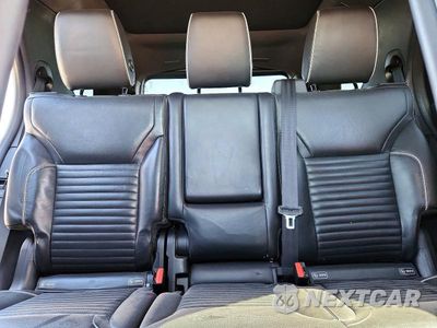 Zdjęcie 10 z 13 samochodu: 2018 LAND ROVER DISCOVERY HSE VIN:SALRR2RK6JA052038 - miniatura