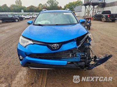 Piąte zdjęcie samochodu w środku: 2018 TOYOTA RAV4 XLE VIN:JTMWFREV4JJ164171 - miniatura