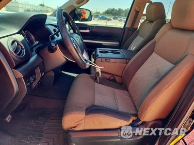 Zdjęcie 7 z 12 samochodu: 2014 TOYOTA TUNDRA SR5 VIN:5TFRM5F19EX069020 - miniatura