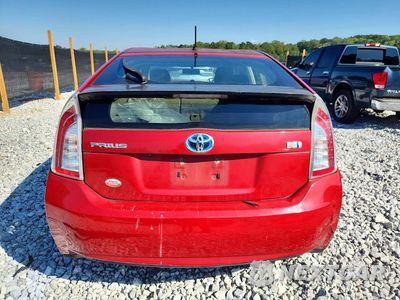 Zdjęcie 6 z 12 samochodu: 2015 TOYOTA PRIUS TWO VIN:JTDKN3DU6F0399739 - miniatura