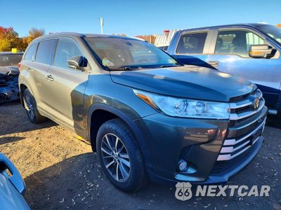 Czwarte zdjęcie samochodu z boku: 2018 TOYOTA HIGHLANDER XLE VIN:5TDJZRFH3JS869721 - miniatura