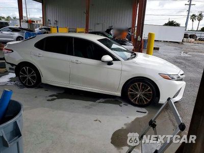 Czwarte zdjęcie samochodu z boku: 2018 TOYOTA CAMRY SE VIN:JTNB11HK3J3070072 - miniatura