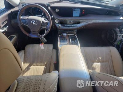 Zdjęcie 8 z 12 samochodu: 2018 LEXUS LS 500 BASE VIN:JTHB51FF1J5000197 - miniatura