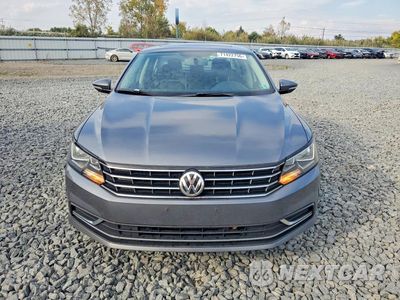Piąte zdjęcie samochodu w środku: 2016 VOLKSWAGEN PASSAT SE VIN:1VWBT7A33GC047904 - miniatura