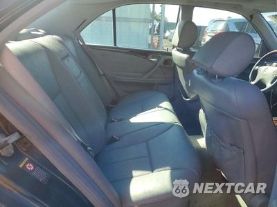 Zdjęcie 10 z 12 samochodu: 2001 MERCEDES-BENZ E 430 VIN:WDBJF83J91X047475 - miniatura