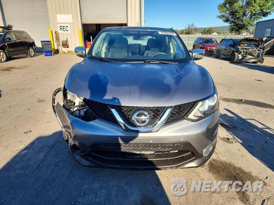 Piąte zdjęcie samochodu w środku: 2017 NISSAN ROGUE SPORT S VIN:JN1BJ1CRXHW101287 - miniatura