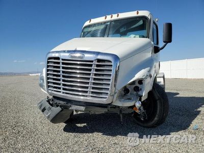 Zdjęcie 12 z 12 samochodu: 2016 FREIGHTLINER CASCADIA VIN:3AKBGDDVXGSHD6210 - miniatura
