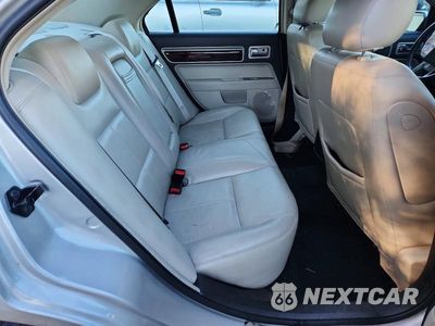 Zdjęcie 10 z 13 samochodu: 2007 LINCOLN MKZ VIN:3LNHM28T27R609324 - miniatura
