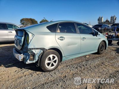 Trzecie zdjęcie samochodu z tyłu: 2013 TOYOTA PRIUS TWO VIN:JTDKN3DU8D1717934 - miniatura