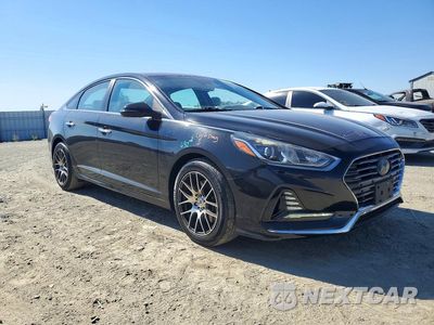 Czwarte zdjęcie samochodu z boku: 2018 HYUNDAI SONATA SEL VIN:5NPE34AF0JH668909 - miniatura