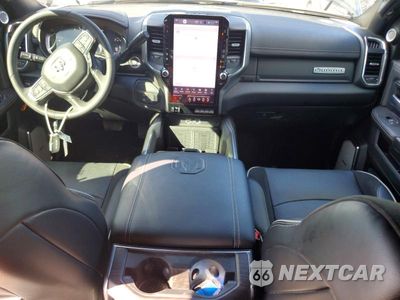 Zdjęcie 8 z 12 samochodu: 2025 RAM 2500 LARAMIE VIN:3C63R5NL1SG557606 - miniatura