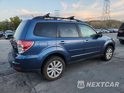 Trzecie zdjęcie samochodu z tyłu: 2012 SUBARU FORESTER 2.5X PREMIUM VIN:JF2SHADC1CH417503 - miniatura