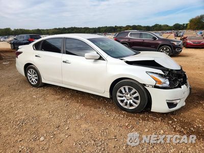 Czwarte zdjęcie samochodu z boku: 2015 NISSAN ALTIMA 2.5 S VIN:1N4AL3AP2FC215935 - miniatura