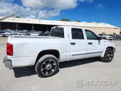 Trzecie zdjęcie samochodu z tyłu: 2005 DODGE DAKOTA QUAD SLT VIN:1D7HE48N35S304209 - miniatura