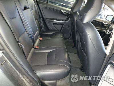 Zdjęcie 10 z 12 samochodu: 2017 VOLVO V60 T5 PREMIER VIN:YV140MEK4H1355661 - miniatura