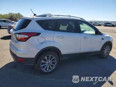 Trzecie zdjęcie samochodu z tyłu: 2018 FORD ESCAPE TITANIUM VIN:1FMCU9J94JUB19176 - miniatura