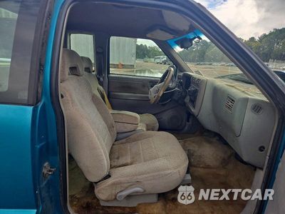 Zdjęcie 10 z 12 samochodu: 1995 CHEVROLET S TRUCK S10 VIN:1GCCS19Z9S8206727 - miniatura