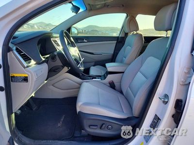 Zdjęcie 7 z 14 samochodu: 2017 HYUNDAI TUCSON SE VIN:KM8J33A47HU297640 - miniatura