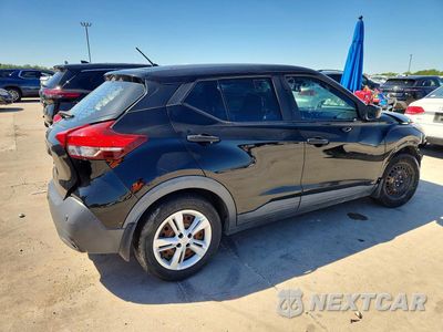 Trzecie zdjęcie samochodu z tyłu: 2020 NISSAN KICKS S VIN:3N1CP5BV9LL498885 - miniatura