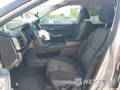 Zdjęcie 7 z 13 samochodu: 2025 NISSAN ROGUE SV VIN:5N1BT3BAXSC773045 - miniatura