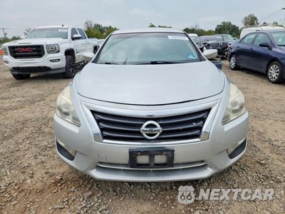 Piąte zdjęcie samochodu w środku: 2014 NISSAN ALTIMA 2.5 SV VIN:1N4AL3AP1EC421892 - miniatura